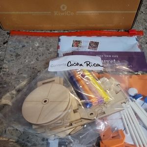 Atlas Crate-Costa Rica